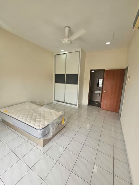 Rumah Teres 2.5-Tingkat untuk Dijual di Seri Kembangan (Selangor) - Terry Chen - PropertyGuru.com.my