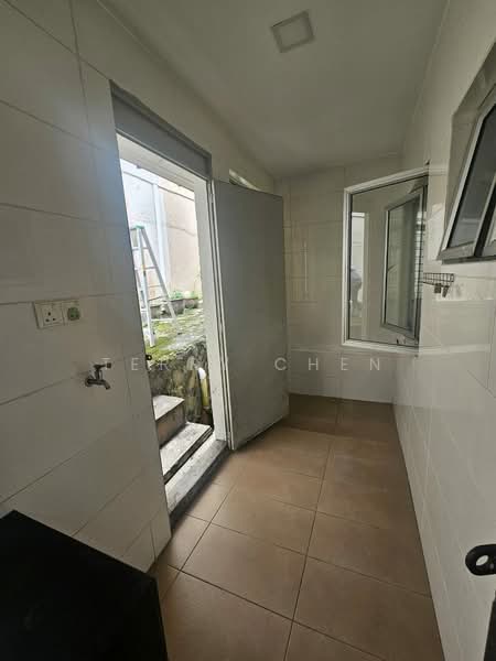 Rumah Teres 2.5-Tingkat untuk Dijual di Seri Kembangan (Selangor) - Terry Chen - PropertyGuru.com.my