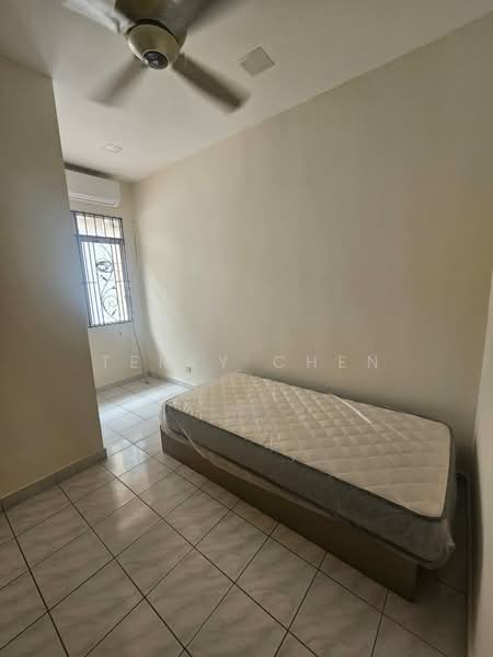 Rumah Teres 2.5-Tingkat untuk Dijual di Seri Kembangan (Selangor) - Terry Chen - PropertyGuru.com.my