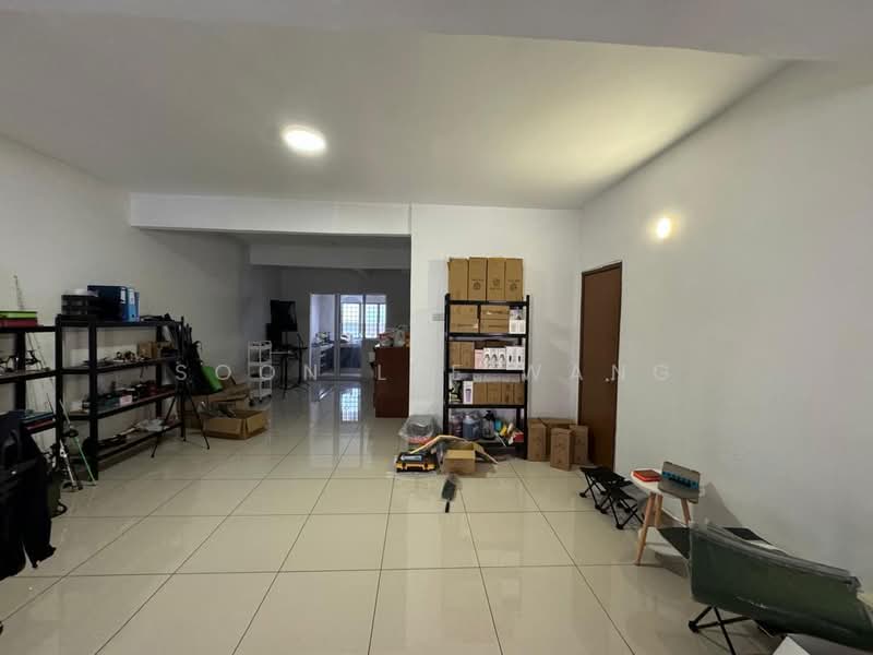 Rumah Teres untuk Dijual di Bandar Utama 12 (Bandar Utama) - Sandra Wang - Living Room - PropertyGuru.com.my