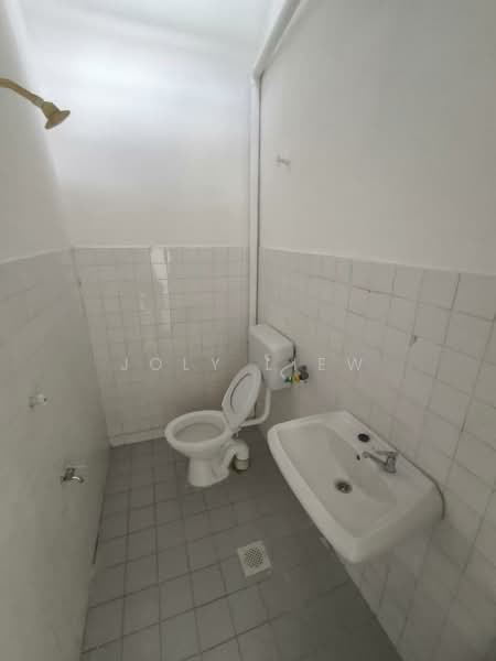 Taman Cheras mas untuk Untuk Dijual - RM 600,000, Mac 2026 - Bathroom - PropertyGuru.com.my