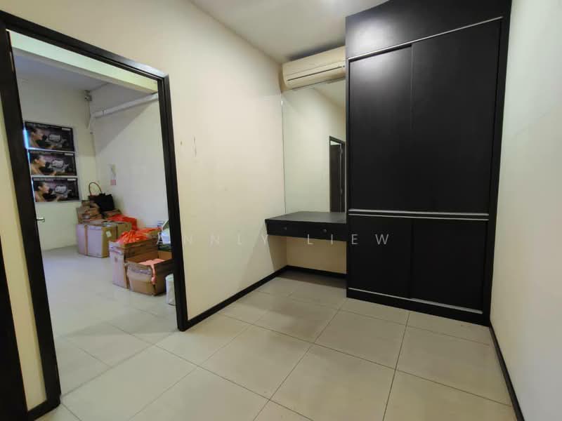 Shop / Office for Rent in Johor Bahru (Johor) - Annly Liew - Interior - PropertyGuru.com.my
