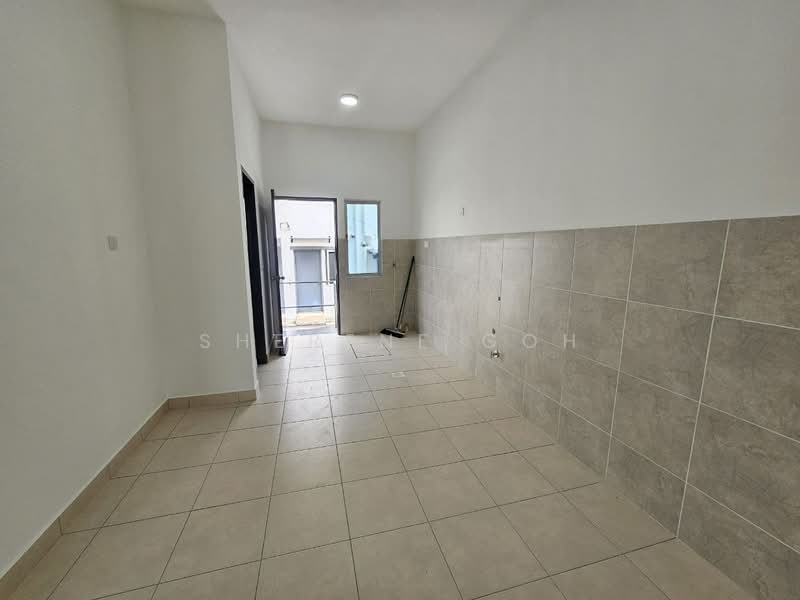 2-storey Terraced House for Sale in Iringan Bayu (Seremban) - Sherene Goh - Kitchen - PropertyGuru.com.my