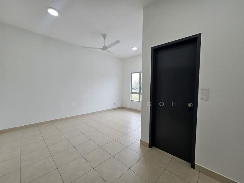 2-storey Terraced House for Sale in Iringan Bayu (Seremban) - Sherene Goh - Master Bedroom - PropertyGuru.com.my