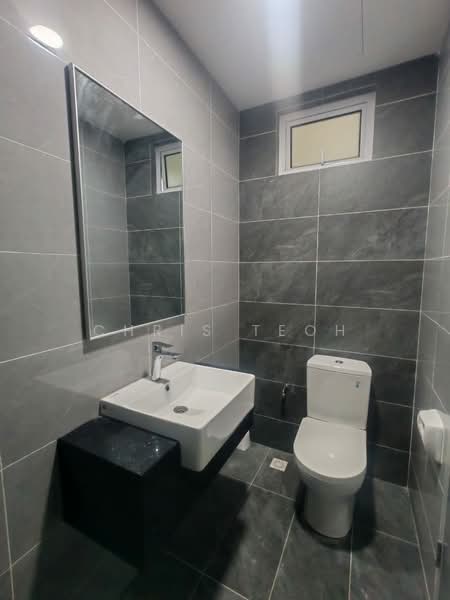 Kondominium untuk Disewa di Lucerne Residences - Chris Teoh - Bathroom - PropertyGuru.com.my