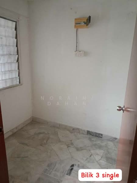 Cheras Ria untuk Untuk Dijual - RM 170,000, Mac 2026 - Bedroom - PropertyGuru.com.my