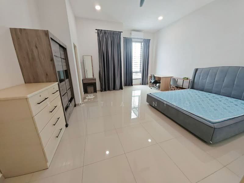 Taman Seri Impian, Kluang untuk Untuk Disewa - RM 2,800 /bulan, Apr 2026 - Bedroom - PropertyGuru.com.my