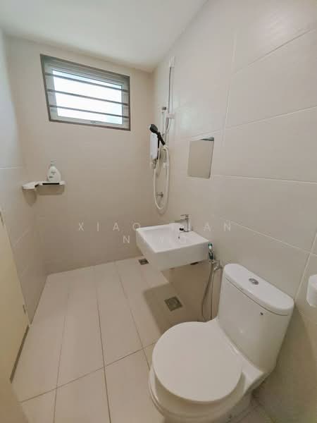 Taman Seri Impian, Kluang untuk Untuk Disewa - RM 2,800 /bulan, Apr 2026 - Bathroom - PropertyGuru.com.my