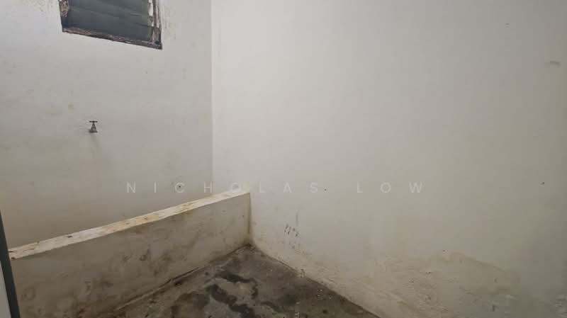 Shop for Rent in Taman Ungku Tun Aminah (Skudai) - Nicholas Low - Interior - PropertyGuru.com.my