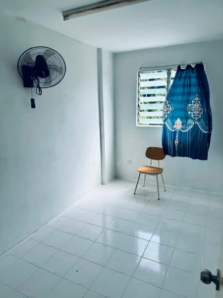 Pangsapuri untuk Disewa di Pinang Emas - Kaze Kang - PropertyGuru.com.my