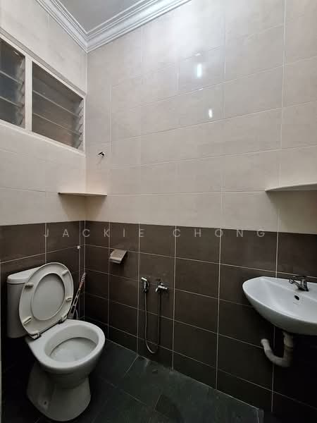 Overseas Union Garden (Taman OUG) untuk Untuk Dijual - RM 1,200,000, Mac 2026 - Bathroom - PropertyGuru.com.my