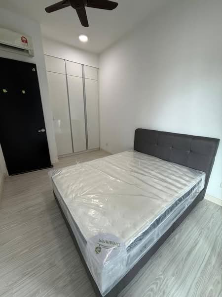 Service Residence for Sale at Setia Sky 88 - Xin Yi - Bedroom - PropertyGuru.com.my
