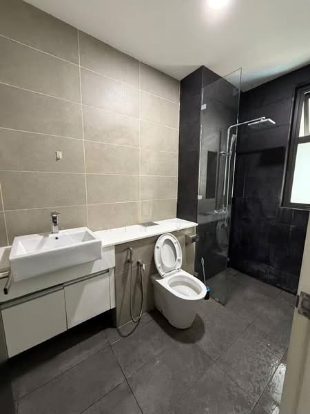 Service Residence for Sale at Setia Sky 88 - Xin Yi - Bathroom - PropertyGuru.com.my