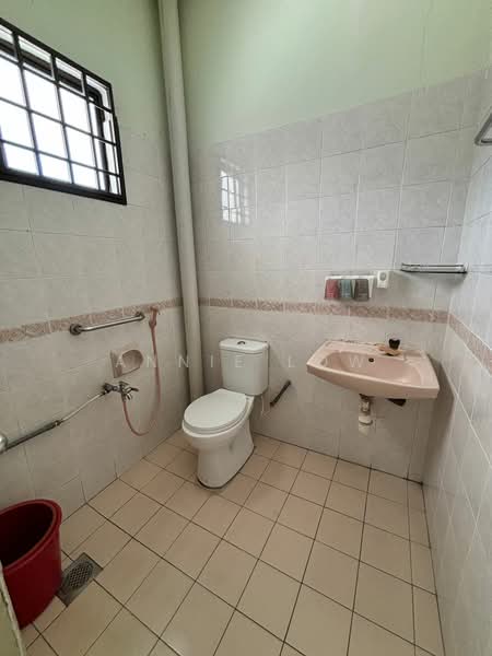 1-storey Terraced House for Sale in Taman Sri Putri (Kulai) - Annie Low - Bathroom - PropertyGuru.com.my