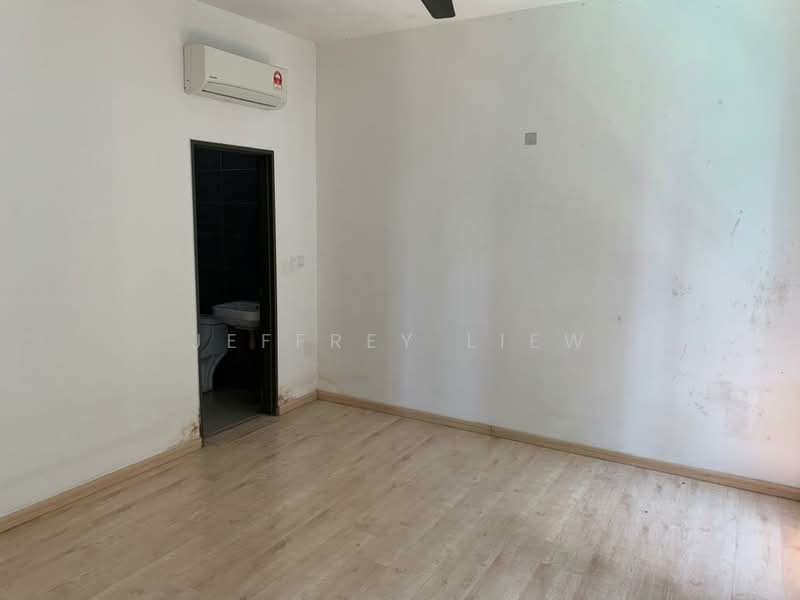 The Henge untuk Untuk Disewa - RM 1,690 /bulan, Mac 2026 - Bathroom - PropertyGuru.com.my
