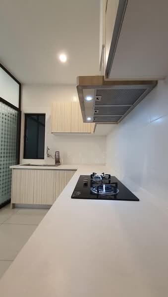 The Henge untuk Untuk Disewa - RM 1,690 /bulan, Mac 2026 - Kitchen - PropertyGuru.com.my