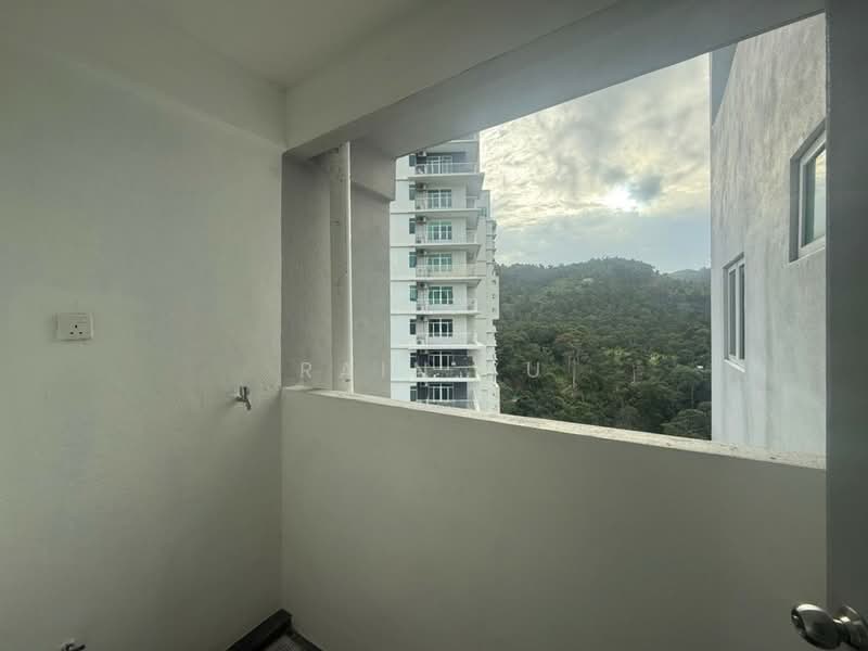 Condominium for Sale at Fairview Residence - Rain Yu - Yard - PropertyGuru.com.my