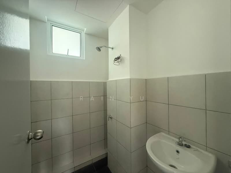 Condominium for Sale at Fairview Residence - Rain Yu - Bathroom - PropertyGuru.com.my