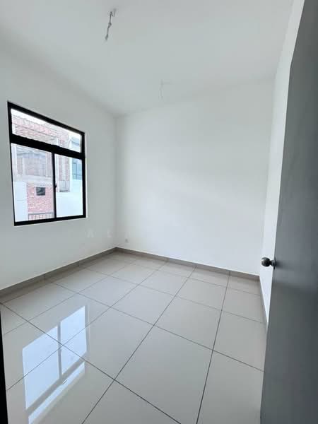 2-storey Terraced House for Sale in Taman Austin Duta (Tebrau) - Alan Tia - Interior - PropertyGuru.com.my