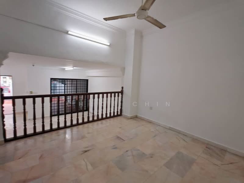 2-storey Terraced House for Sale in Taman Mount Austin (Tebrau) - Chloe Chin - Interior - PropertyGuru.com.my