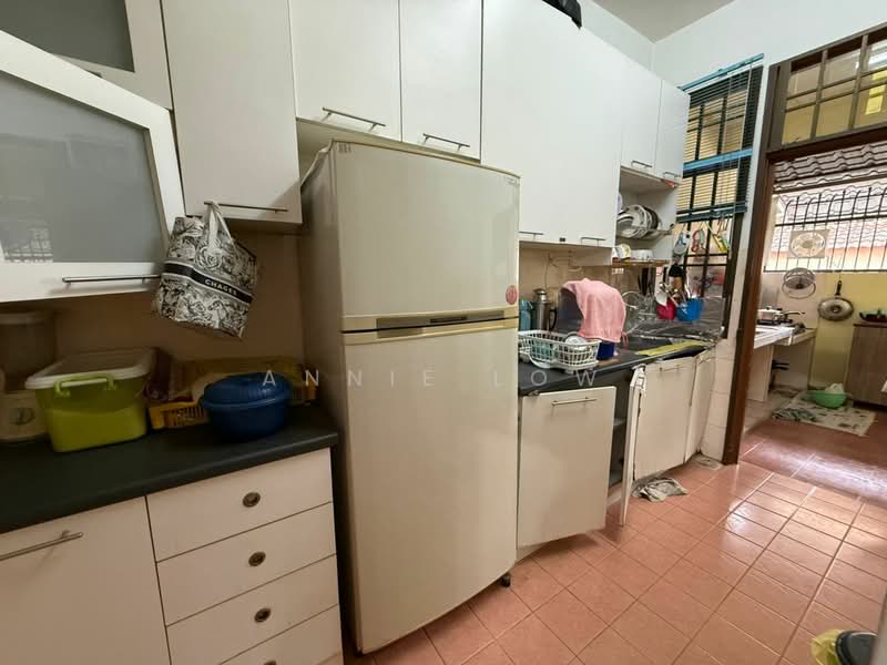Setia Indah untuk Untuk Dijual - RM 768,000, Mac 2026 - Kitchen - PropertyGuru.com.my