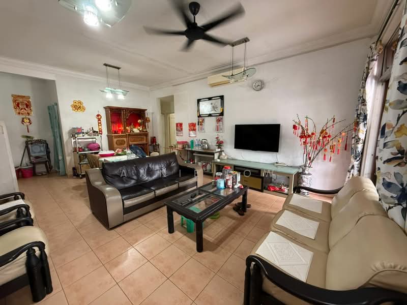 Setia Indah untuk Untuk Dijual - RM 768,000, Mac 2026 - Living Room - PropertyGuru.com.my