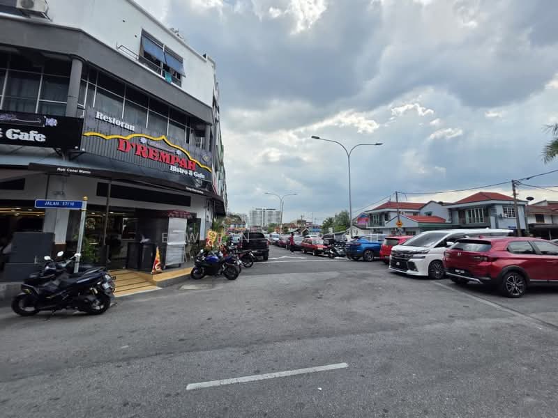 Shop for Rent in Batu Caves (Kuala Lumpur) - Eweng Poh - PropertyGuru.com.my