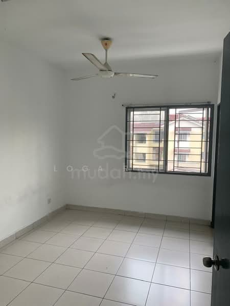 Apartment for Sale at Pangsapuri Akasia (Bandar Botanic) - Loga Raju - Interior - PropertyGuru.com.my