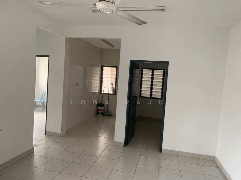 Apartment for Sale at Pangsapuri Akasia (Bandar Botanic) - Loga Raju - Interior - PropertyGuru.com.my