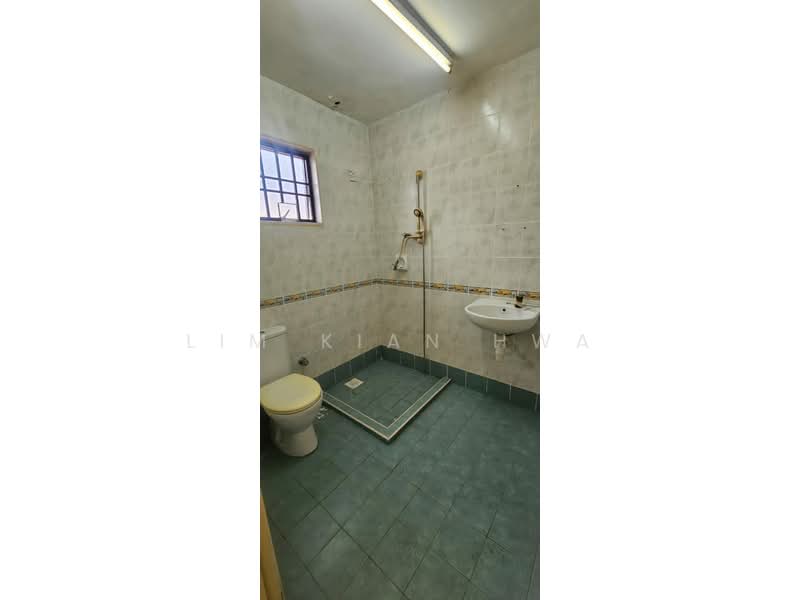 3-storey Terraced House for Sale in Bandar Barat (Kampar) - Lim Kian Hwa - Bathroom - PropertyGuru.com.my