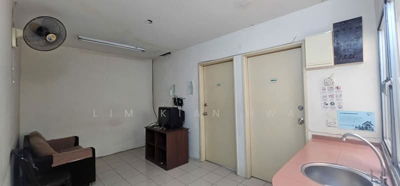 3-storey Terraced House for Sale in Bandar Barat (Kampar) - Lim Kian Hwa - Living area - PropertyGuru.com.my