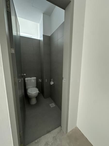 Shop for Rent in Taman Adda Heights (Tebrau) - Jennie Chew - Bathroom - PropertyGuru.com.my