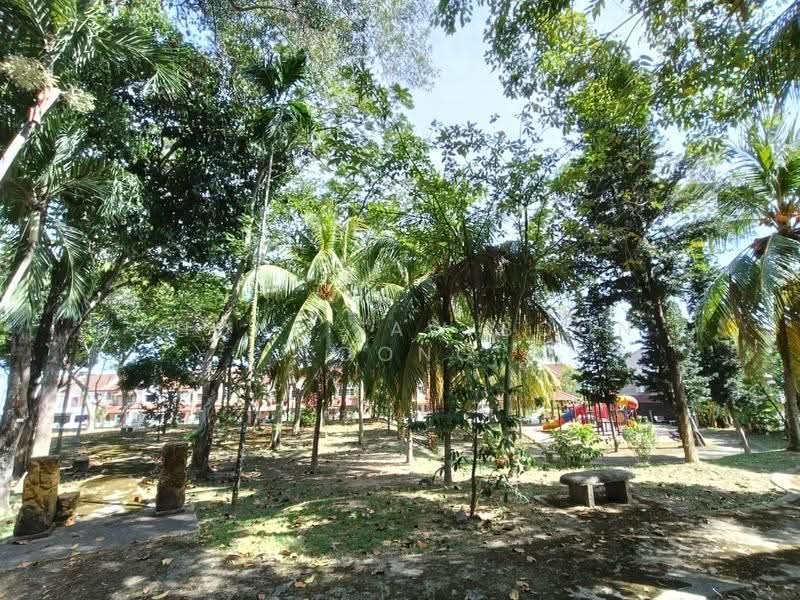 Terraced House for Sale in Sunway Tunas Jaya (Batu Maung) - Zhonl Saw Boon Loong - Garden - PropertyGuru.com.my