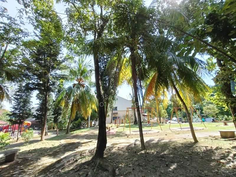 Terraced House for Sale in Sunway Tunas Jaya (Batu Maung) - Zhonl Saw Boon Loong - Garden - PropertyGuru.com.my