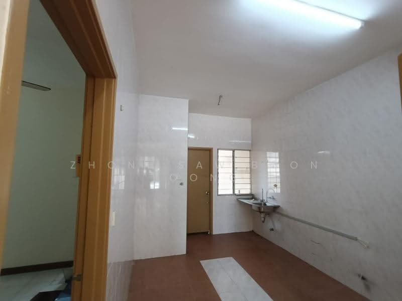 Terraced House for Sale in Sunway Tunas Jaya (Batu Maung) - Zhonl Saw Boon Loong - Kitchen - PropertyGuru.com.my