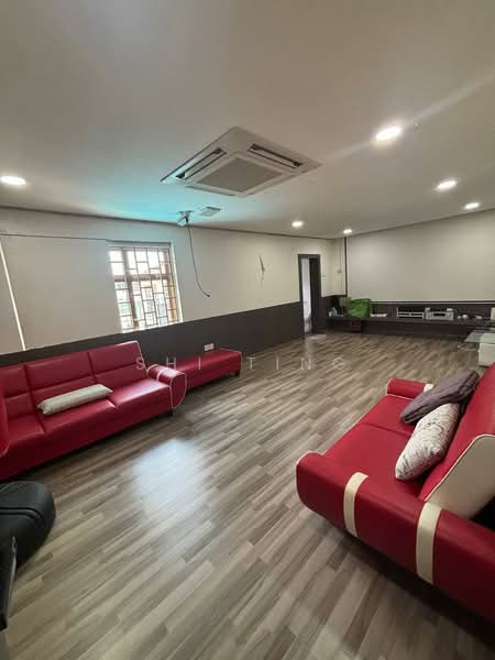 Cluster House for Sale in Taman Sutera Utama (Skudai) - Shi Ting - Living Room - PropertyGuru.com.my