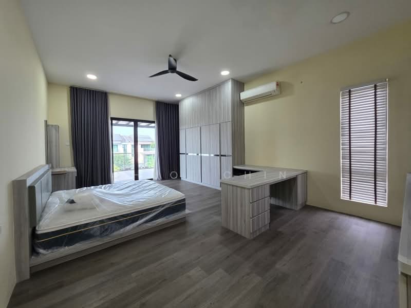 Semi-Detached House for Sale in Taman Sri Intan (Johor Bahru) - Chloe Chin - Bedroom - PropertyGuru.com.my