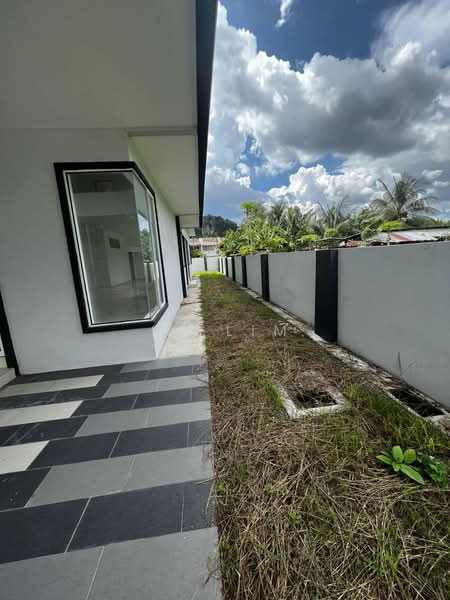 Untuk Dijual - Bercham