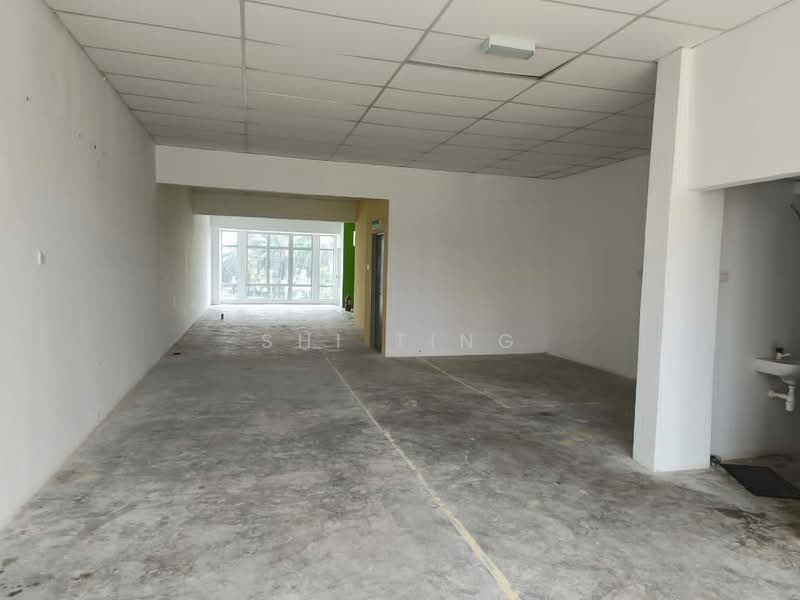 Shop for Sale in Taman Scientex Senai (Senai) - Shi Ting - Interior - PropertyGuru.com.my