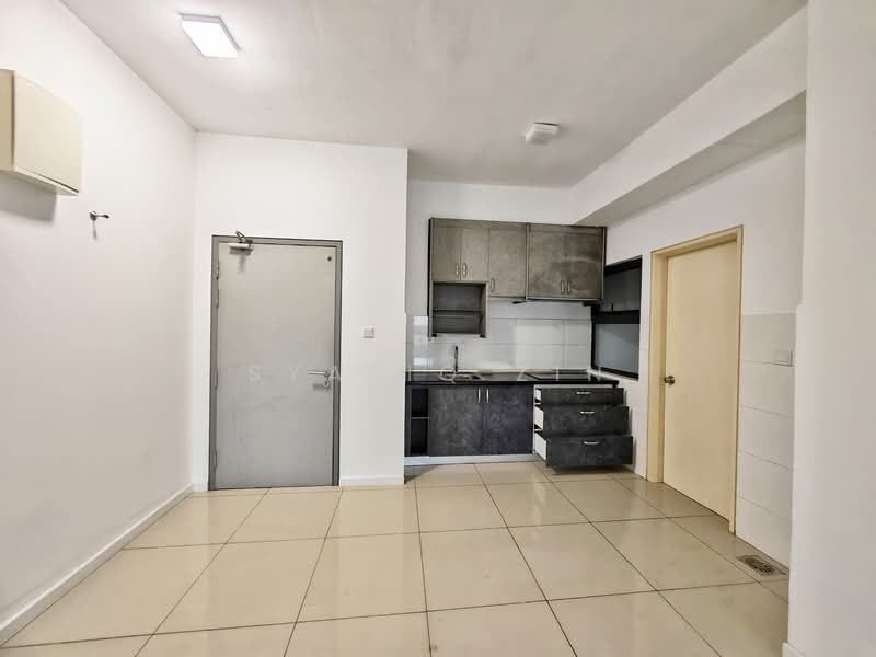 Suria Residence untuk Untuk Disewa - RM 2,200 /bulan, Mac 2026 - Kitchen - PropertyGuru.com.my