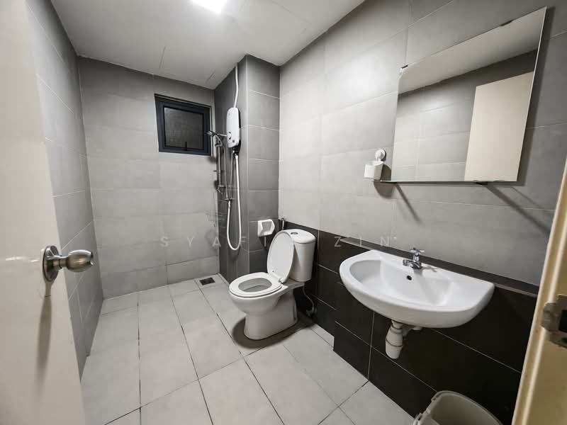 Suria Residence untuk Untuk Disewa - RM 2,200 /bulan, Mac 2026 - Bathroom - PropertyGuru.com.my