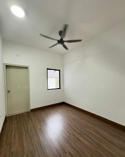 2-storey Terraced House for Rent in Bandar Bukit Raja (Klang) - Theresa Chew - Bedroom - PropertyGuru.com.my