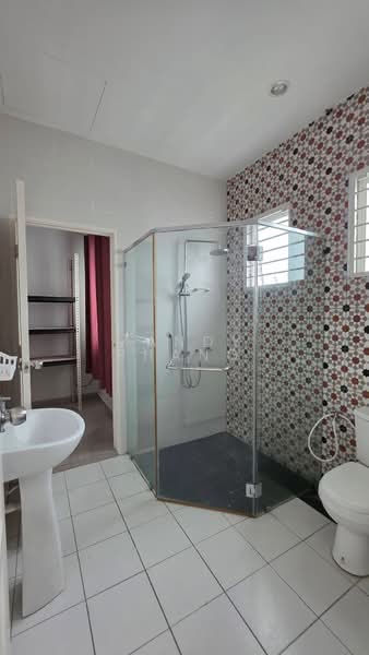 Bandar Seri Botani untuk Untuk Disewa - RM 1,400 /bulan, Apr 2026 - Bathroom - PropertyGuru.com.my