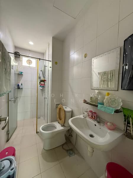 Fiera Vista untuk Untuk Dijual - RM 680,000, Mac 2026 - Bathroom - PropertyGuru.com.my