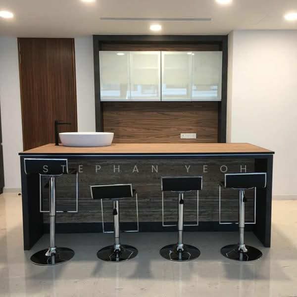 Shorefront Residences untuk Untuk Dijual - RM 2,000,000, Mac 2026 - Kitchen - PropertyGuru.com.my