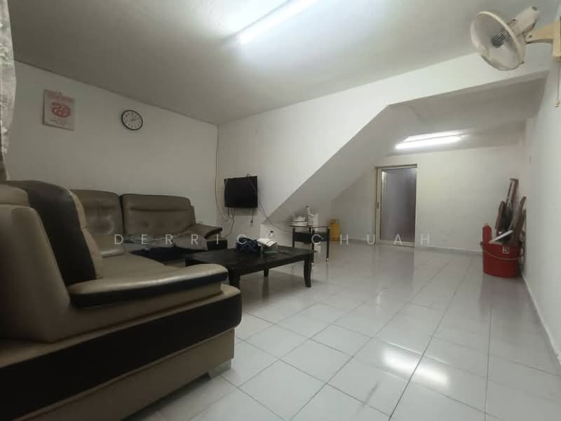 2-storey Terraced House for Sale in Masai (Johor) - Derrick Chuah - Living Room - PropertyGuru.com.my