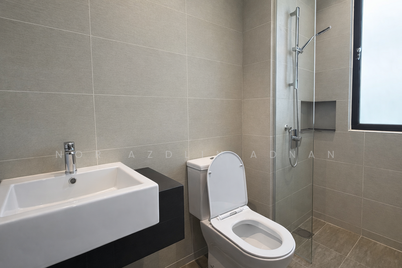 Bungalow for Sale in Rawang (Selangor) - Nor Azdlin Adnan - Bathroom - PropertyGuru.com.my