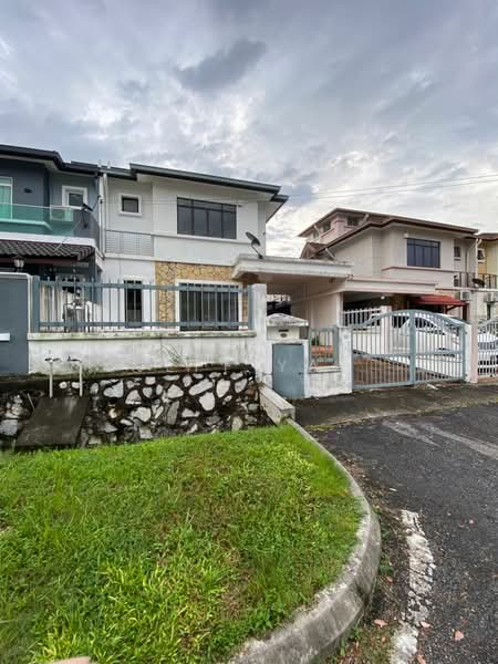 Service Residence for Sale at Taman Saujana Puchong - Jeff Yap - Exterior - PropertyGuru.com.my