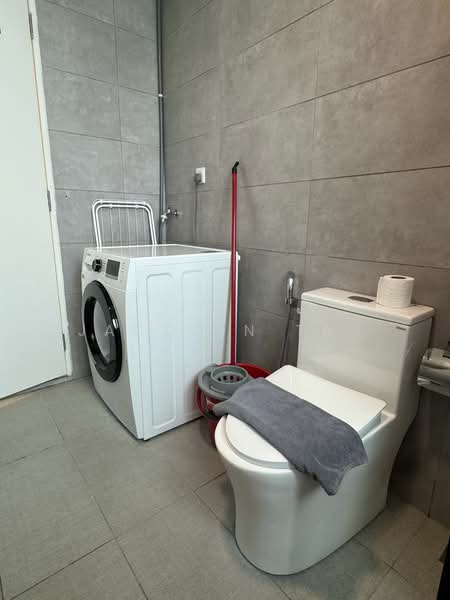 Servis Apartment untuk Dijual di Cubic Botanical - Jacquin Tan - Bathroom - PropertyGuru.com.my