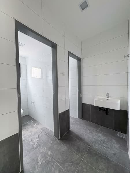 Shop for Rent in Taman Midah (Cheras) - Elcoln Leong - Bathroom - PropertyGuru.com.my